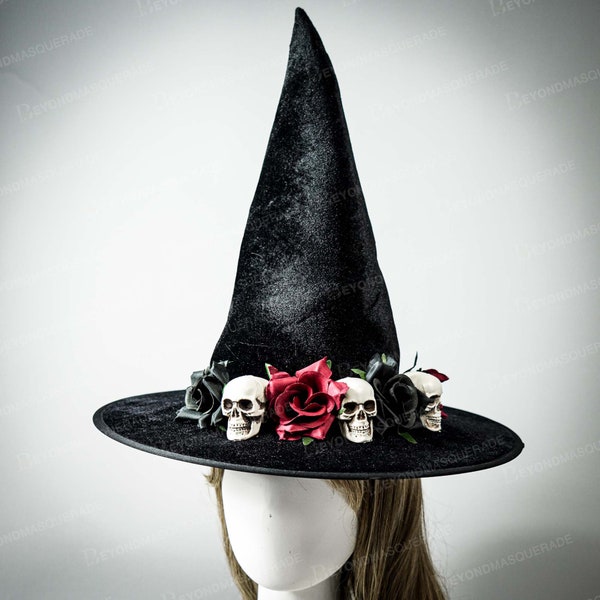 Witch Hat Halloween Decor Headpiece Fancy Skull and Flowers Witchcraft Costume Hats Cosplay Skull Bow Veil Cosplay Headpiece Feathers