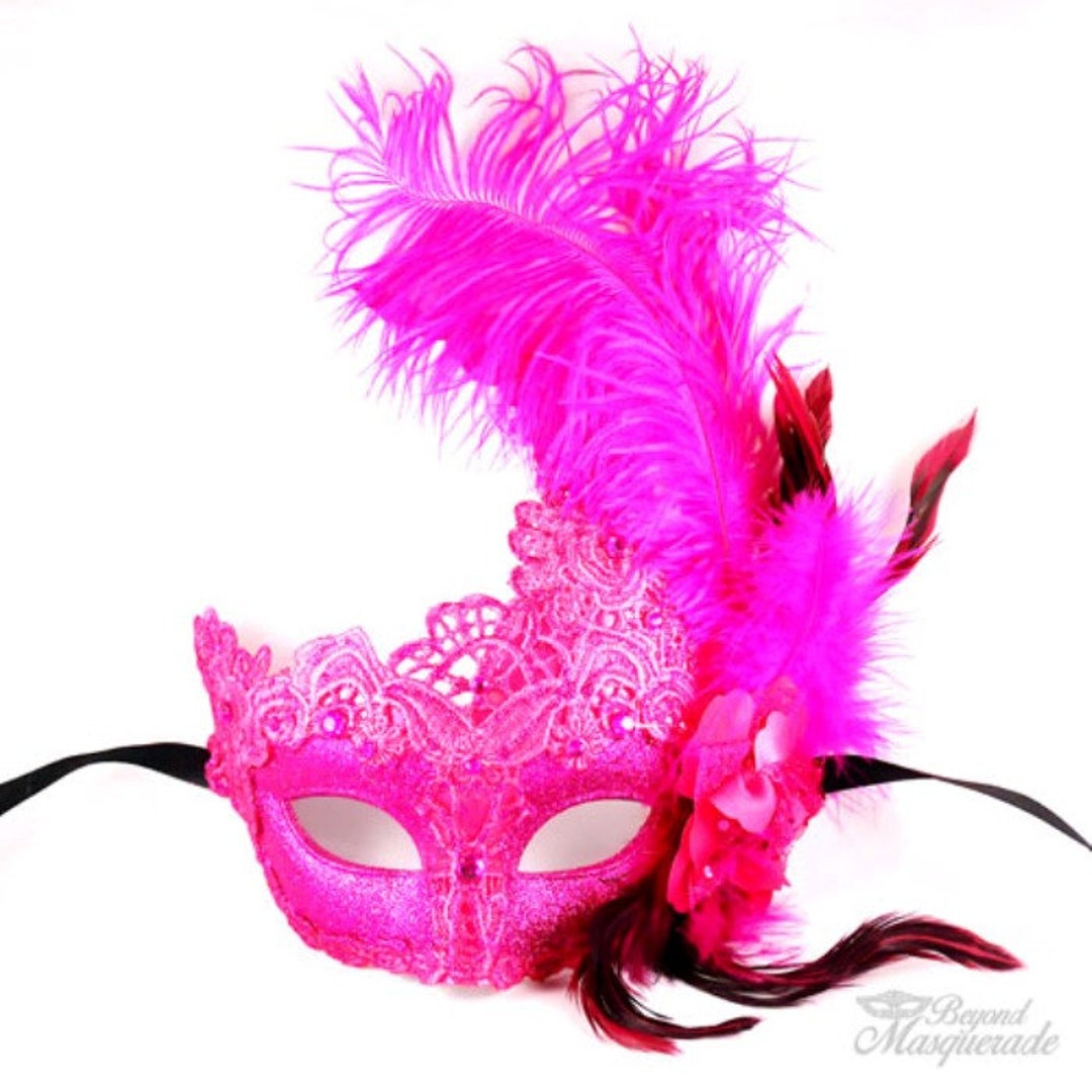 Hot Pink Feathers with Silver Sequins Around The Eyes (Each) – Mardi Gras  Spot