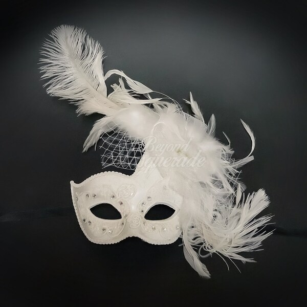 Half Face Owl Masquerade Mask – Golden Metallic Feather Design For Halloween, Costume Parties & Renaissance Fairs