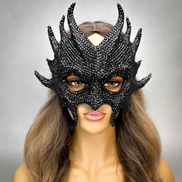 Luxury Rhinestone Masquerade Ball Mask Enchanted Creature Party Mask Cosplay Mask Venetian Masquerade Mask Sexy Black Devil