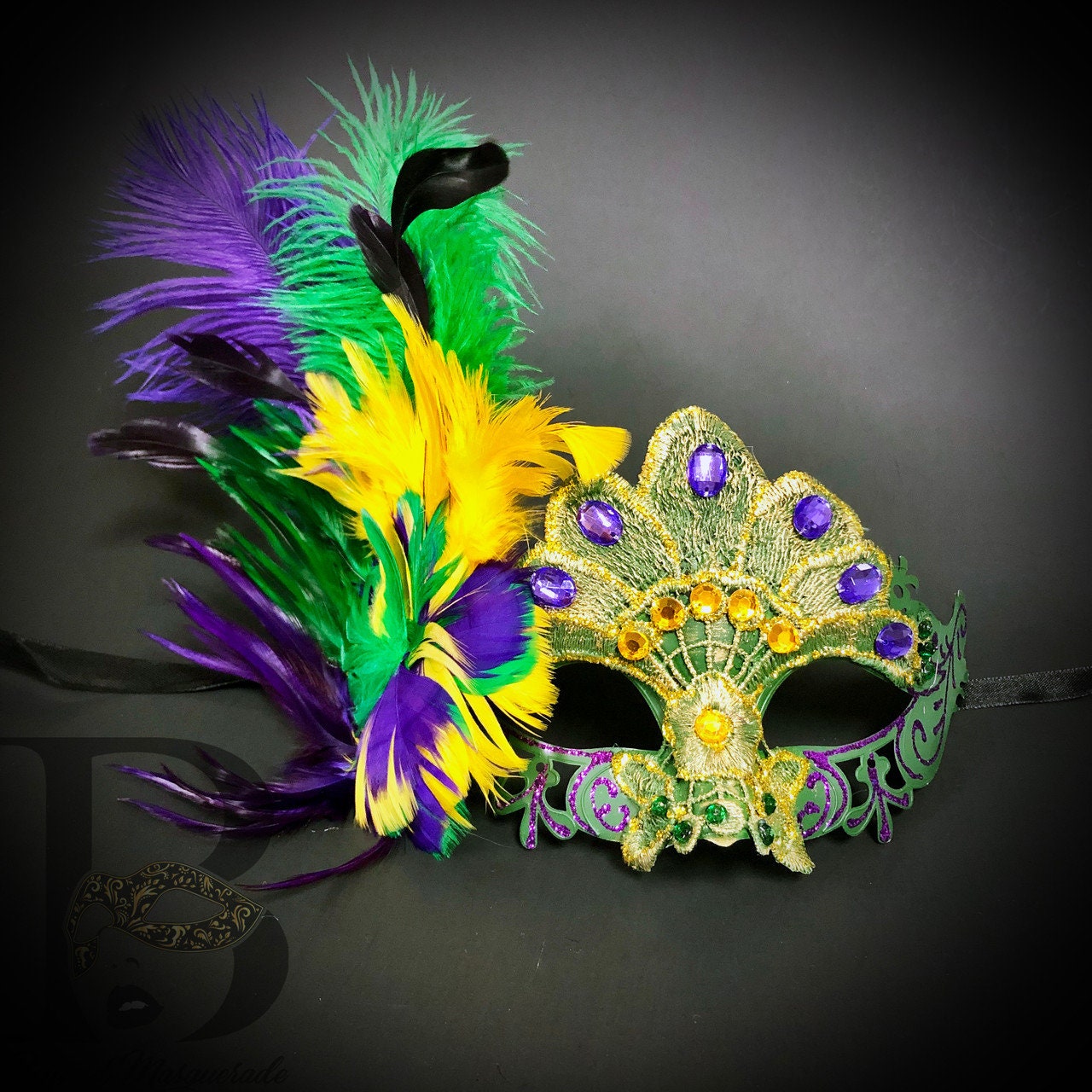 Graceful Peacock Mardi Gras Masquerade Mask with Feathers