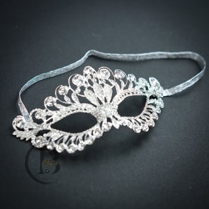 Crystal Masquerade Masks for Weddings, Prom, Beauty Pageant, Masquerade Ball, Masquerade Mask with Sparkling Rhinestones