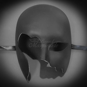 Venetian Mask, Black Mask, Black Masquerade Mask, Costume Mask, UNISEX mask, black mask, tuxedo mask, half face mask, phantom mask