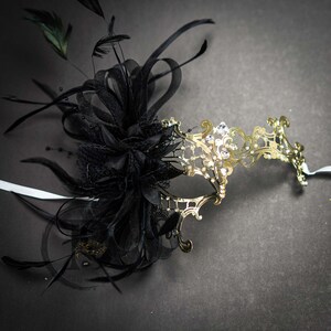 Party Mask, The Great Gatsby Flapper's Dress Masquerade Mask, Gold Mask with Feathers, Tulle Veil, Gems and Diamonds