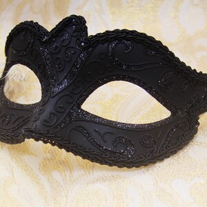 Classic Black Masquerade Mask, Black Mask, Masquerade Ball Mask, Mardi Gras Mask, Mask Black image 2