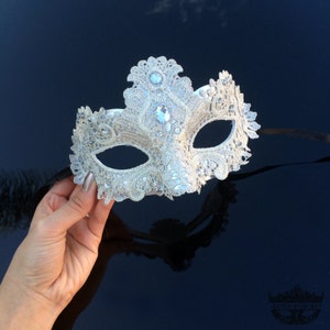 Masquerade Mask, Silver Lace Masquerade Mask, Masquerade Ball Masks, Mask, Mardi Gras Mask, Lace Mask,Masquerade Ball Mask