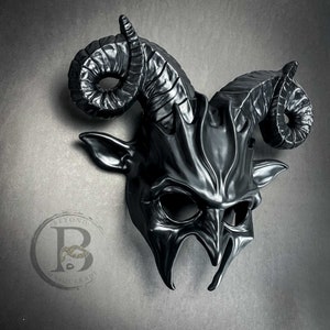 Black Devil Ram Horns Mask Halloween Demon Halloween Masquerade Mask Cosplay Mask for Men Haunted House Props Animal Horror Masks Party