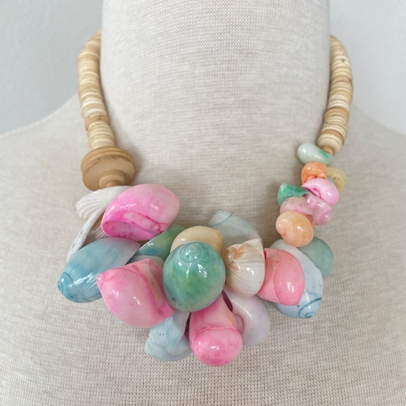 Sea shell necklace