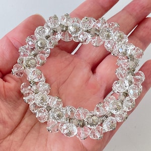 Glass bead bracelet