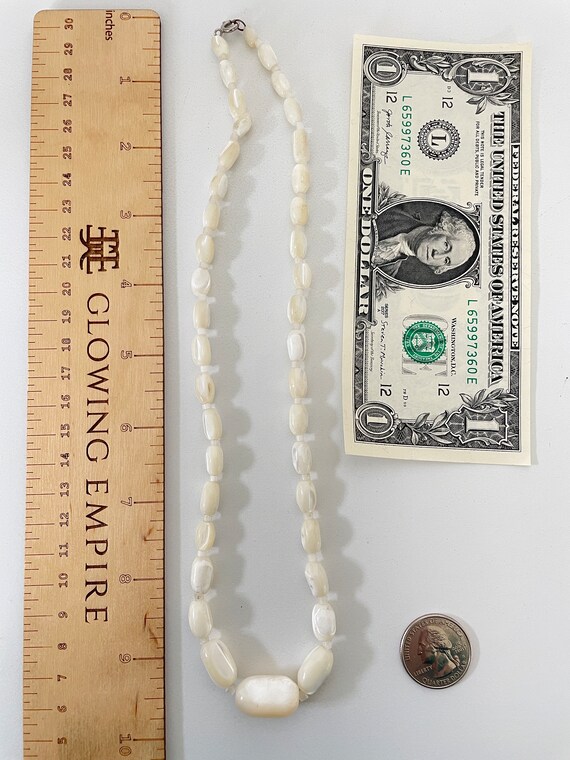 Mother of pearl necklace - image 3