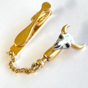 Steer Skull Art Center Tie Clip