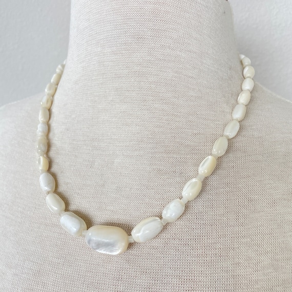 Mother of pearl necklace - image 1