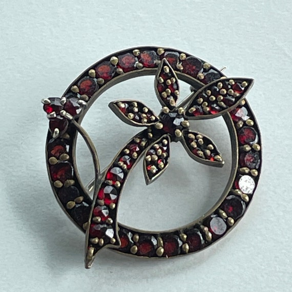 Antique floral Bohemian garnet brooch - image 10