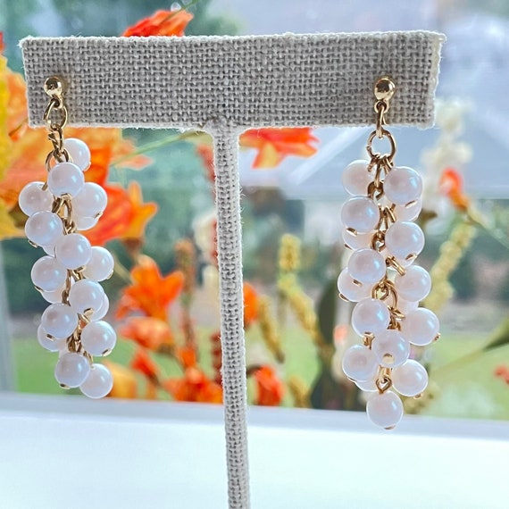 Vintage Pearly Earrings - image 6