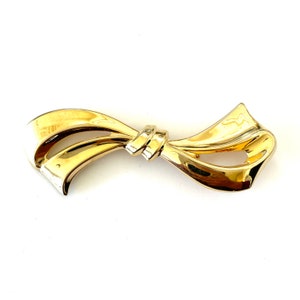 Golden Bow brooch