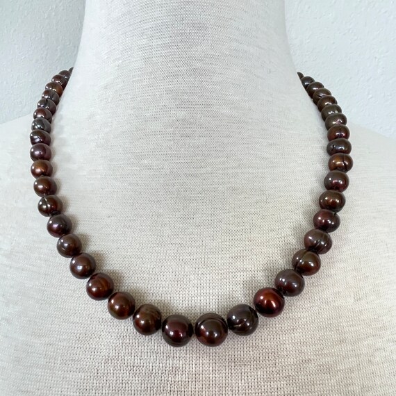 Chocolate pearl necklace deals
