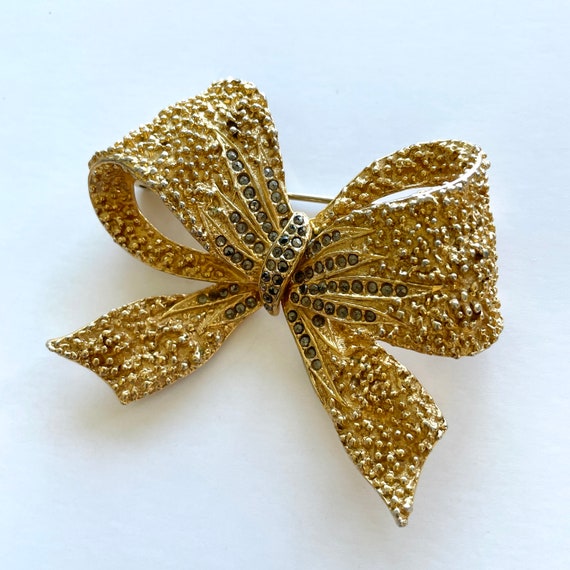 Golden Bow Brooch - image 9