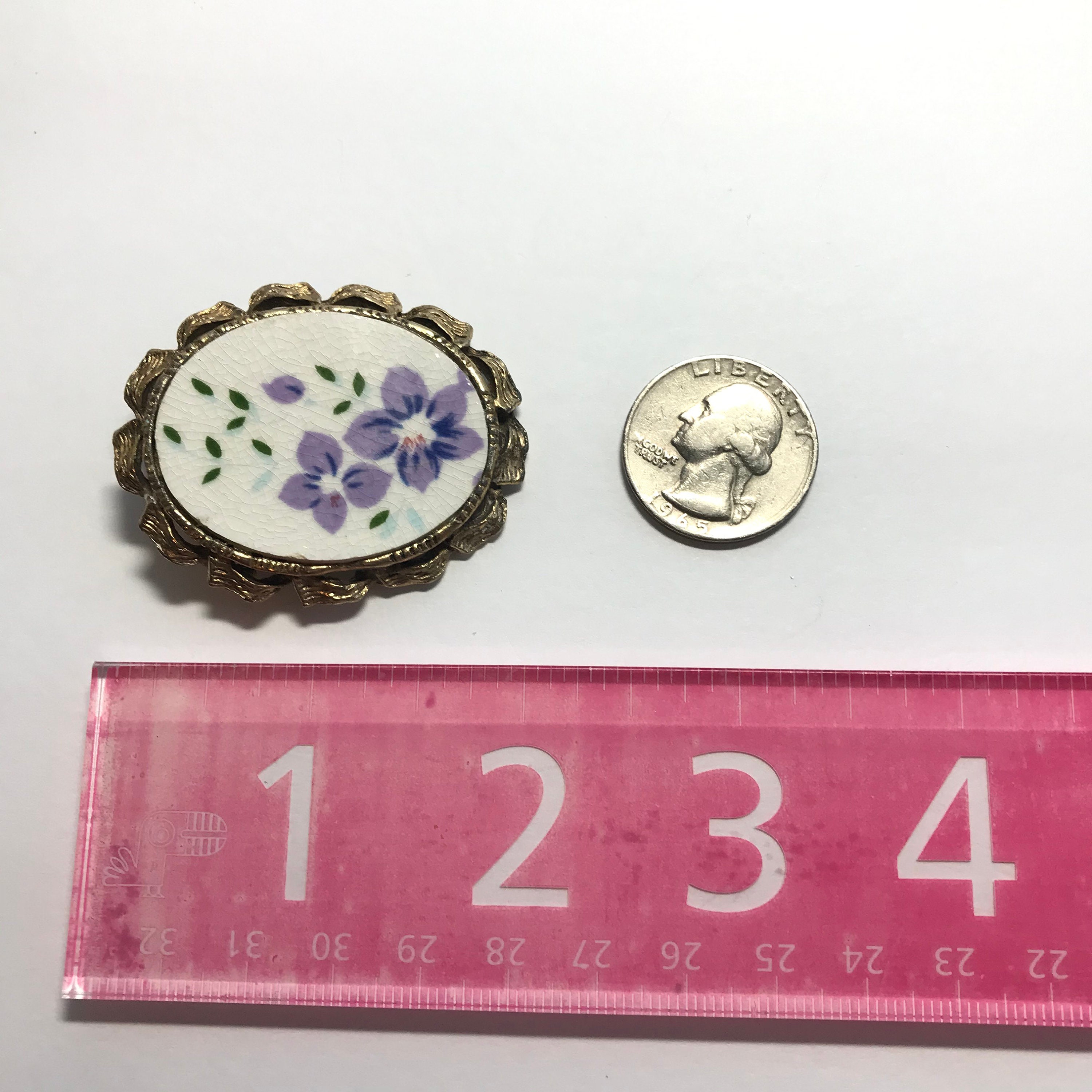 Purple flower shop brooch