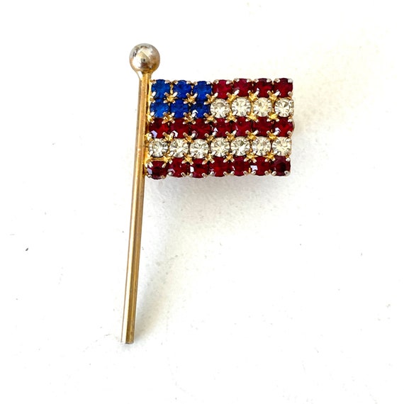 USA flag pin