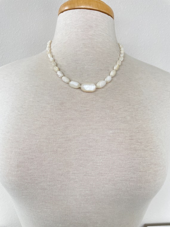 Mother of pearl necklace - image 7