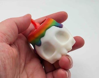 Clicky Skull Fidget Toy (Rainbow)