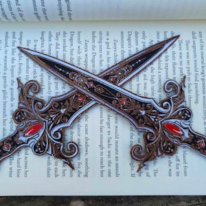 Marcapáginas de Daga de Fantasía (Bronce y Rubí)