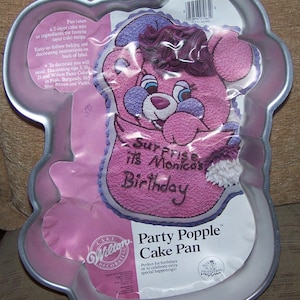 Wilton PARTY POPPLE Cake Pan - Model 2105-2056 - Great Addition to that Collection