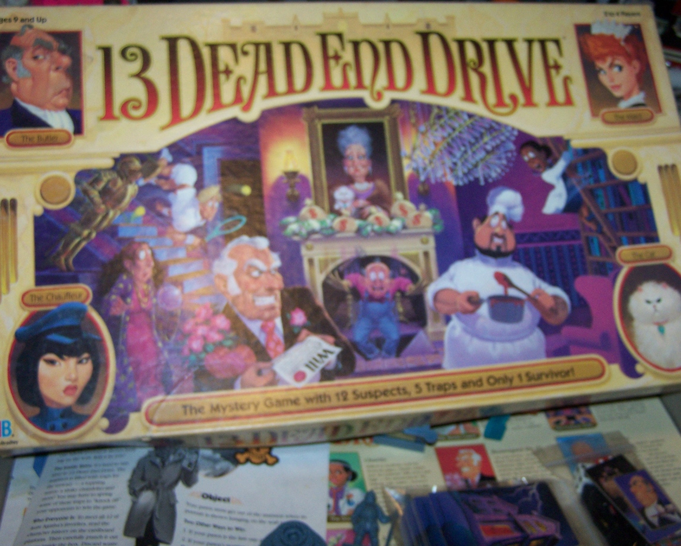 Milton Bradley 1993 - 13 Dead End Drive Board Game - 12 Suspects