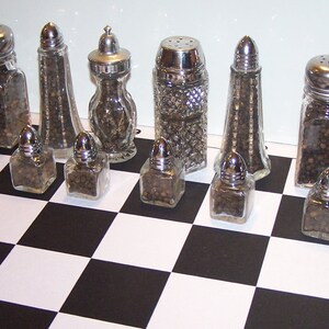 Chess Salt Pepper Set main image 1
