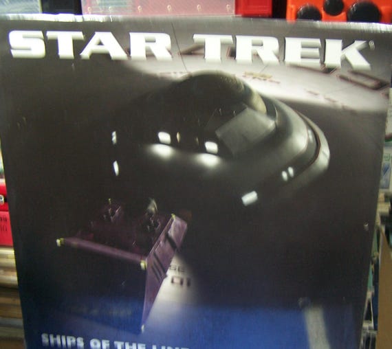 STAR TREK Ships of the Line 2009 Calendar - Sealed - New - Pocket