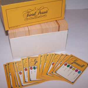 Genus II ~ Trivial Pursuit Cards ~ Single Box ~ Crafts ~ Tags ~ Scrapbooking ~ Replacement ~ Table Decor