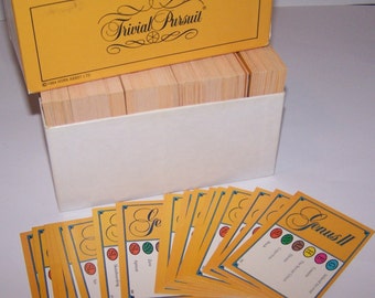 Genus II ~ Trivial Pursuit Cards ~ Single Box ~ Crafts ~ Tags ~ Scrapbooking ~ Replacement ~ Table Decor