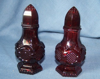 Avon - Ruby Red Pair of Salt and Pepper Pieces - 1876 Cape Cod Collection