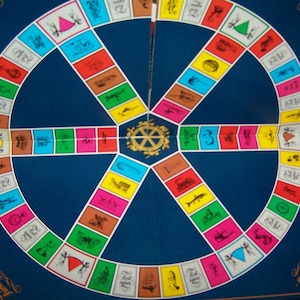 TRIVIAL PURSUIT Board Game ~~ 1981 - Blue Box Version ~~ Master Game - Genus Edition