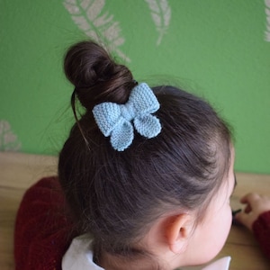 Knitted Bow Hair Clip: Garter Stitch Girl&#39;s Bow (PDF Pattern)