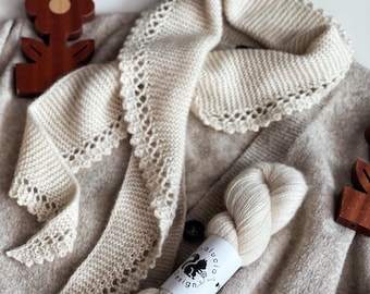 English Knitted Lace Scarf Pattern: Easy Knit Shawl (PDF Pattern)