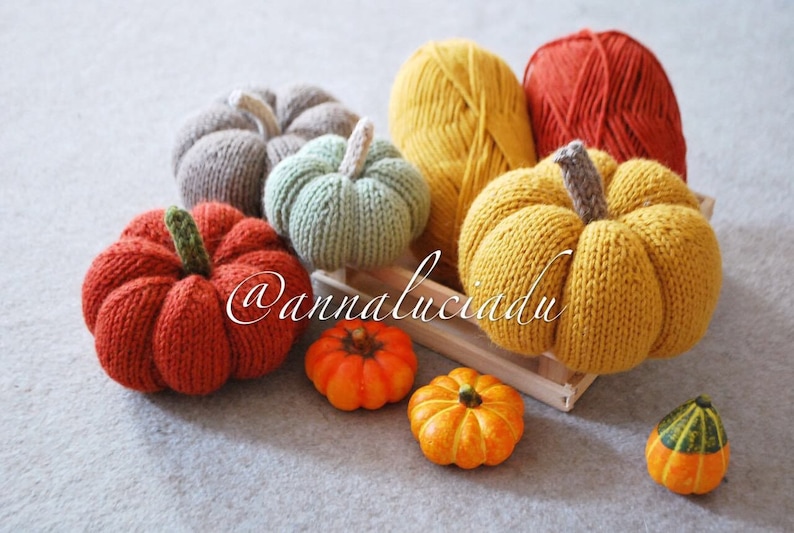 knitting pumpkin in 3 different sizes, knit in the round, knitting pattern, pumpkin amigurumi, knitting PDF Instant Download image 1