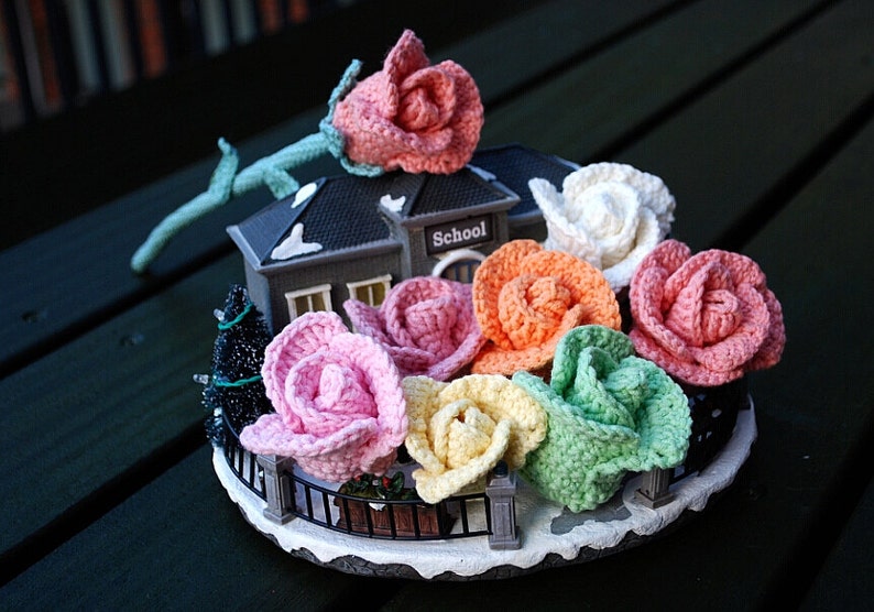 crochet rose, crochet rose bouquet , rose flower arrangement ,wedding bouquet flowers, crochet rose pattern, PDF crochet pattern image 1