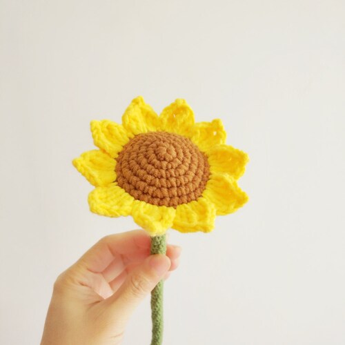 Crochet Sunflower With 2 Petal Designs Crochet Centerpiece Etsy