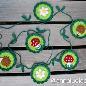 crochet patterns, toadstool pattern, woodland, forest theme, christmas decor, crochet garland, crochet daisy, flowers, PDF Instant Download image 4