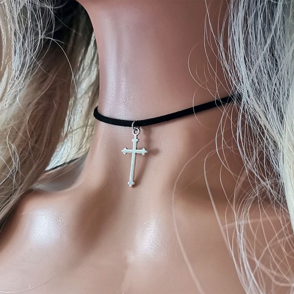 Saints & Sinners Silver Cross Pendant Choker Necklace Jewelry