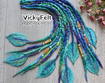 Accent Wool Dreads, Decorative dreadlock with Leaves, Hair Extensions clip in, Blue Green, Two dreads, approx 19 inches