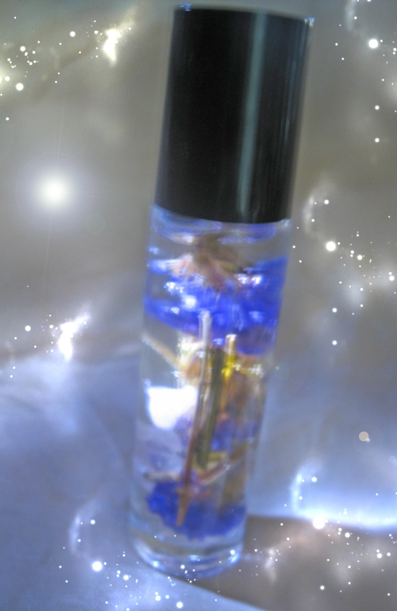SPELL 1000X IMPRESS THEM Remember me Floral and crystal infused perfume Oil Cassia4 Coven