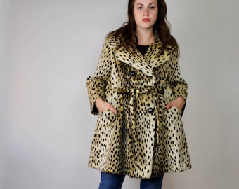60s Cheetah Print Faux Fur Jacket/ 60s Belted Swing Coat/ Button Front Jacket/ Midi Length Faux Fur Animal Print Overcoat/ Medium