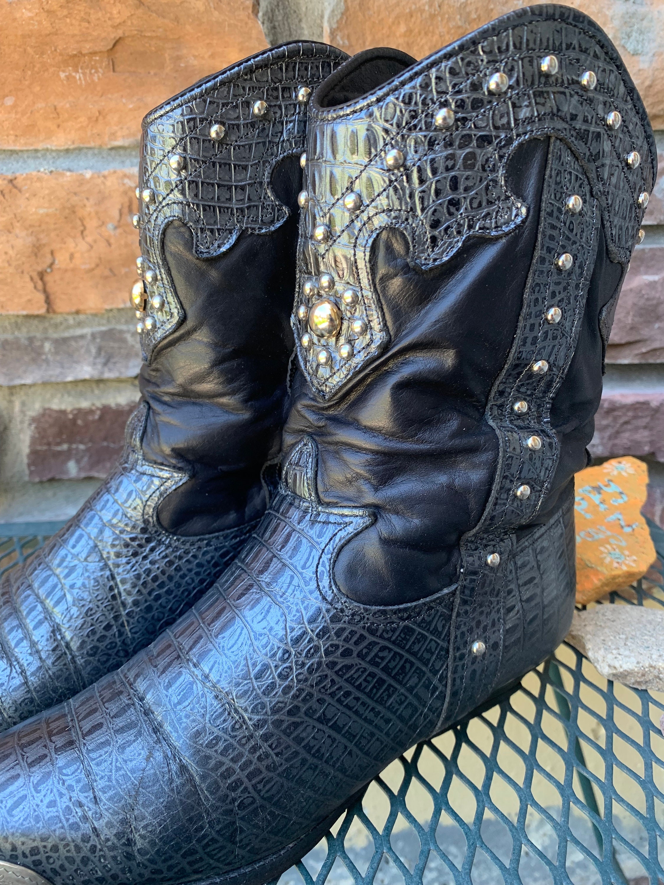 IOB Vintage Black Zodiac 80s Short Studded Fashion Cowboy IOB Vintage Black Zodiac 80s Short Studded Fashion Cowboy
