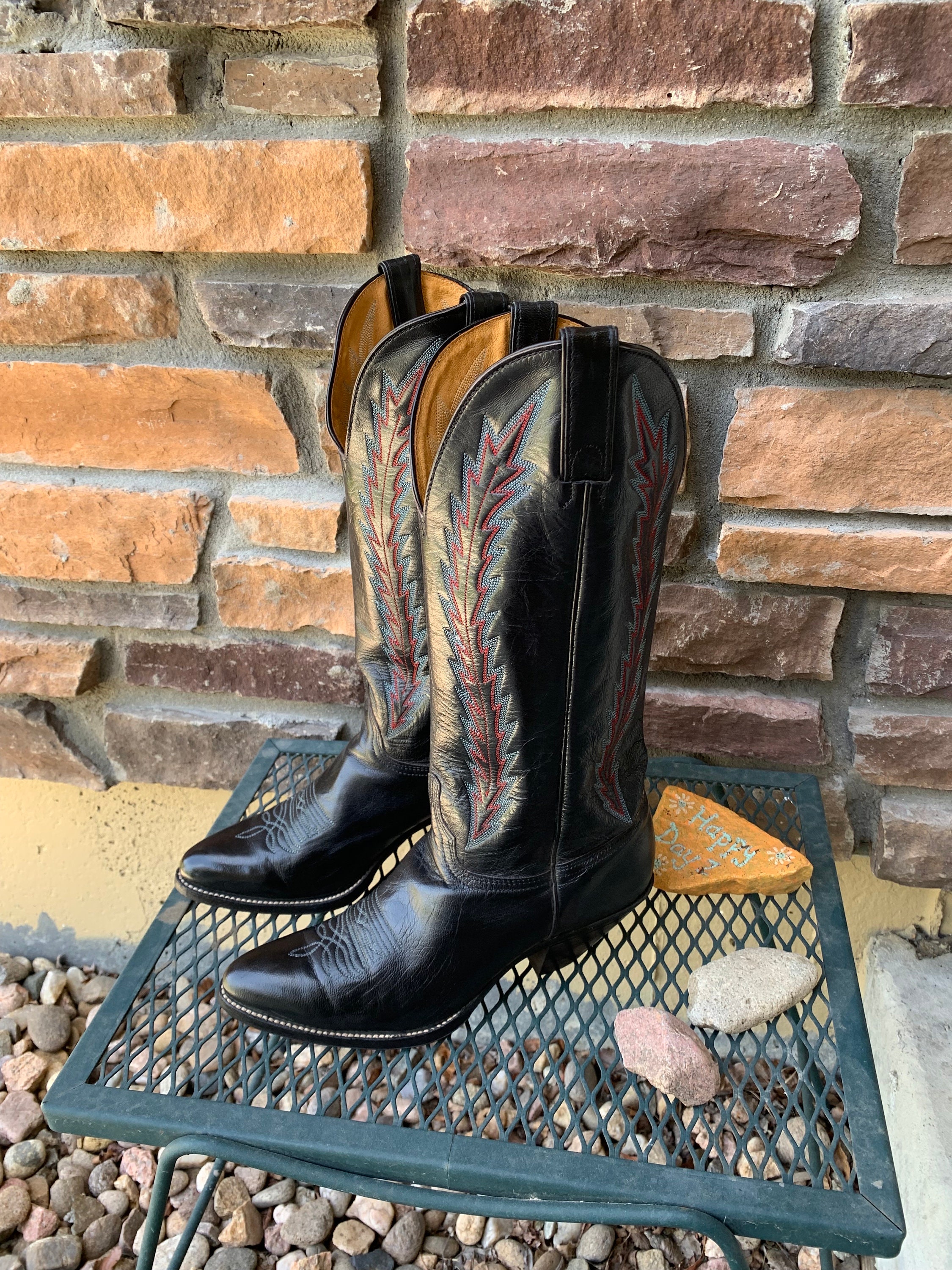 Abilene, vintage black and gray cowboy boat with red design size 8 1/2 D new Black and Red Vintage Laredo Cowboy Boots/ 80s Laredo Cowboy  main image 4