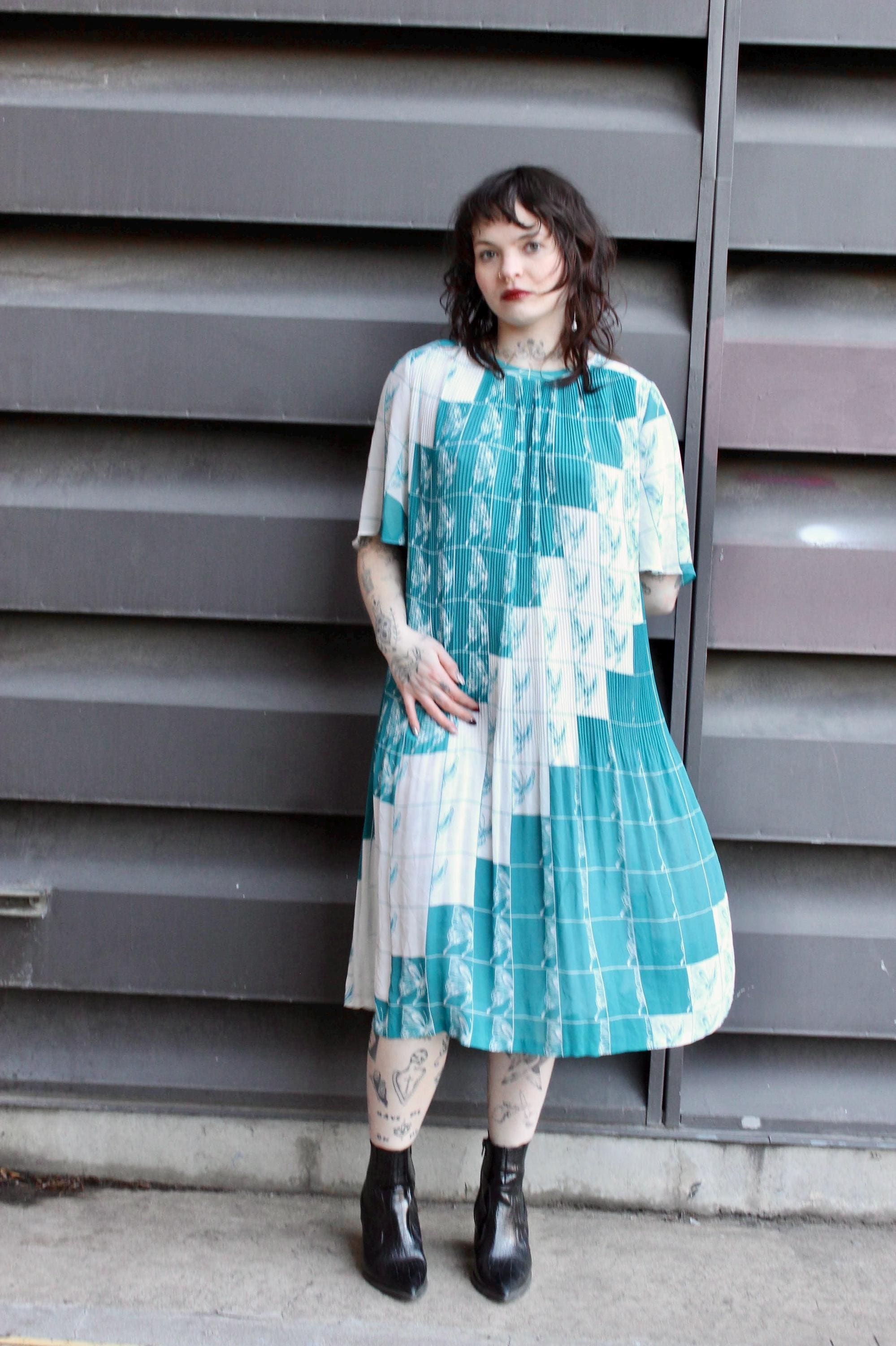 mumu dress Muumuu Mall Hawaii | Muumuu Shop & Hawaiian Dress Shop in Waikiki
