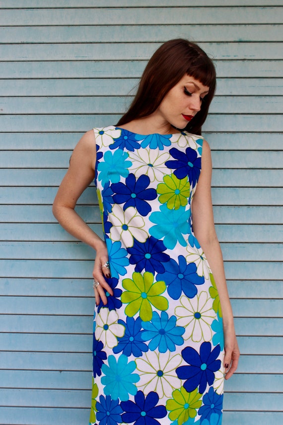 60s Hawaiian Flower Print Dress/ 60s Blue Daisy P… - image 2