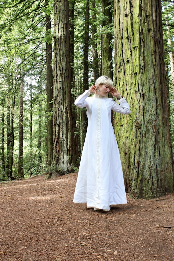 White Vintage Wedding Dress/ 70s White Wedding Gow