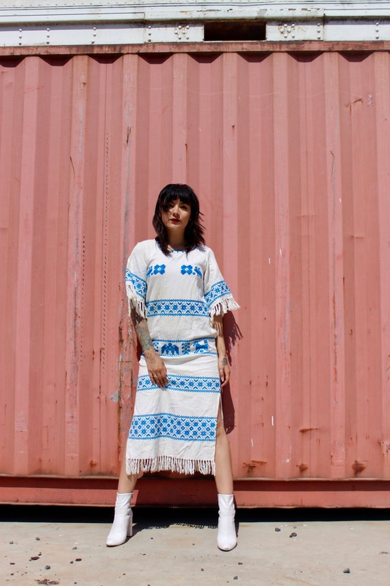 Vintage Kaftan Dress/ Vintage Embroidered Dress/ W